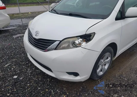 2014 Toyota Sienna from USA, damaged, VIN 5TDZK3DC1ES450560